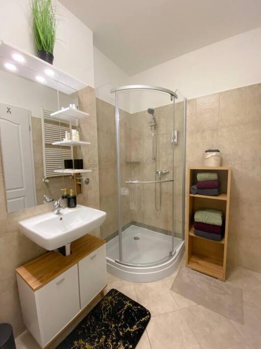 H & A Suite Gozsdu - The 1001 Nights Suite Budapest Luaran gambar